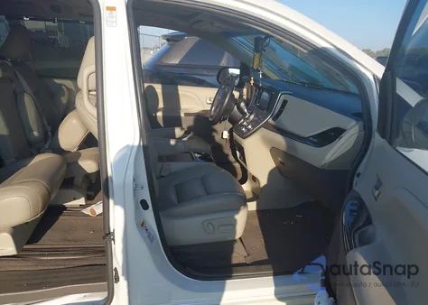 2015 Toyota Sienna Xle Premium 8 Passenger from USA, damaged, VIN 5TDYK3DC1FS675011